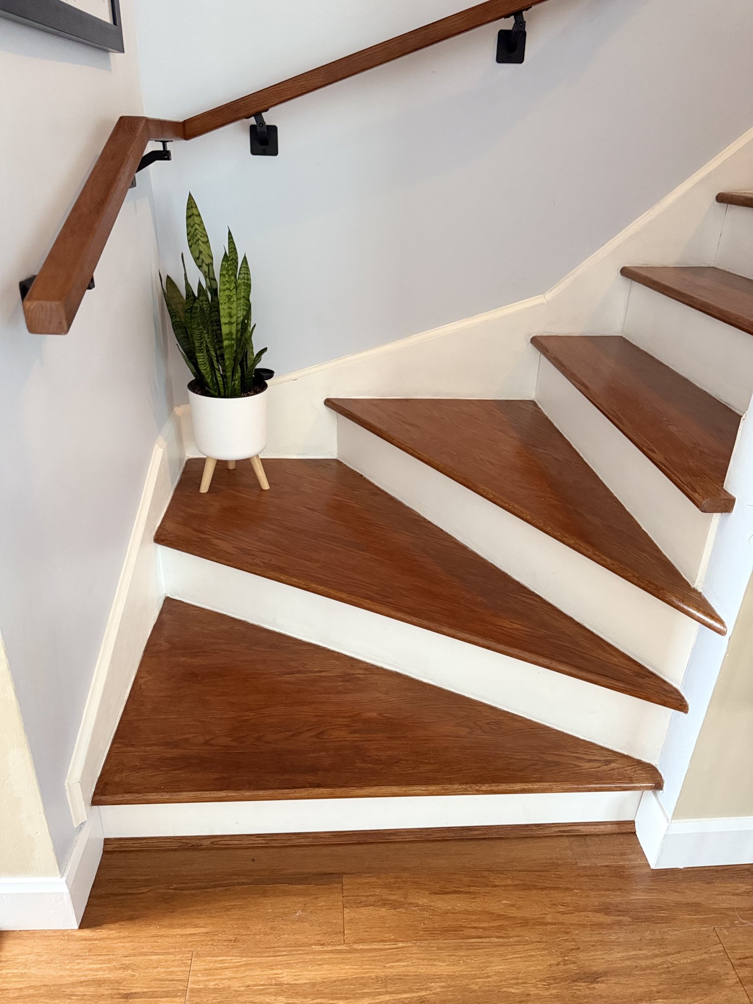 Rénovation d'escalier en bois massif